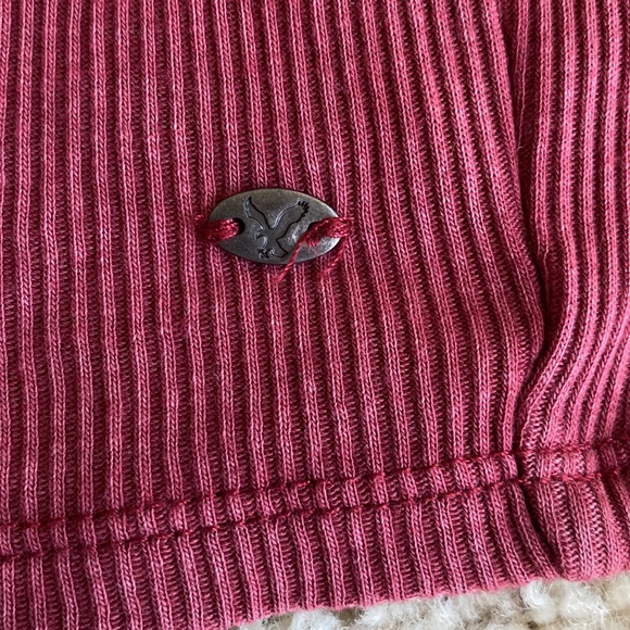 High-Neck Ribbed Tank Maroon - Picture 9 of 9